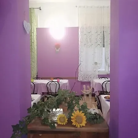 Trilli Otel *